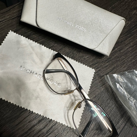 Michael kors designers glasses - Picture 5 of 5